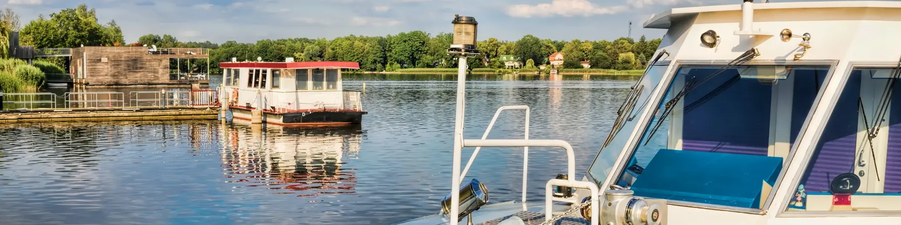 Boot im Hafen am Ruppiner See in Neuruppin