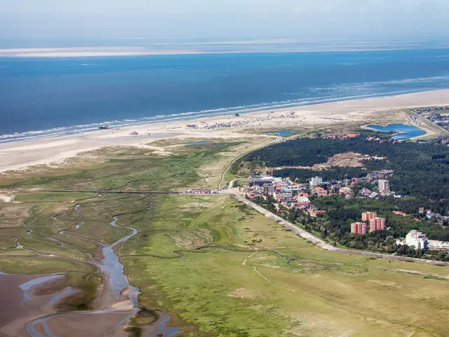 Luftbild von St. Peter-Ording, Nationalpark Wattenmeer in Schleswig-Holstein