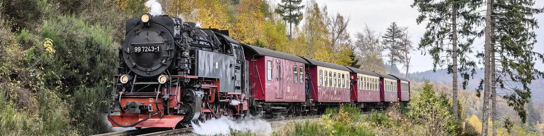 im Urlaub im Harz mit der Fahrt Harzer Schmalspurbahn auf den Brocken fahren