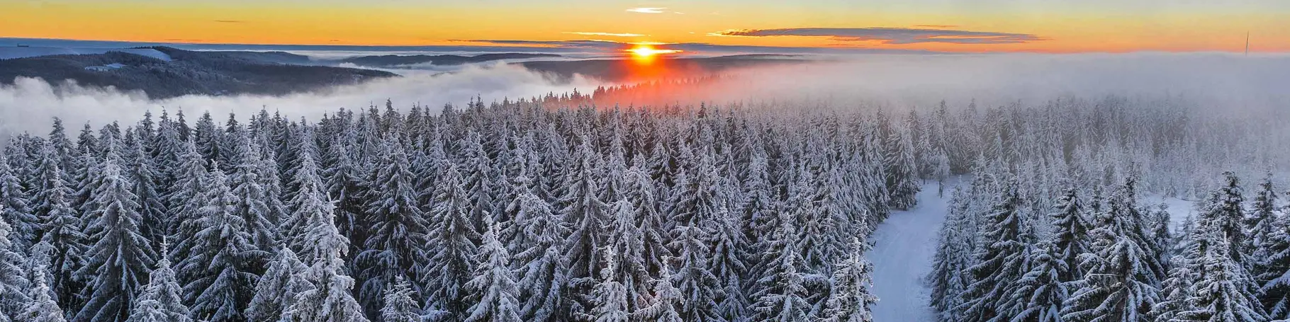 Winterurlaub in Thüringen und den Sonnenuntergang erleben