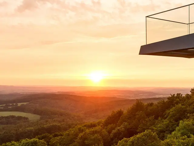 im Urlaub auf dem Bauernhof im Eichsfeld die Aussichtsplattform Skywalk besuchen