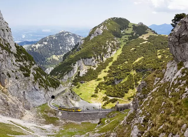 im Urlaub auf dem Bauernhof am Chiemsee mit der Wendelsteinzahnradbahn auf den Wendelstein fahren