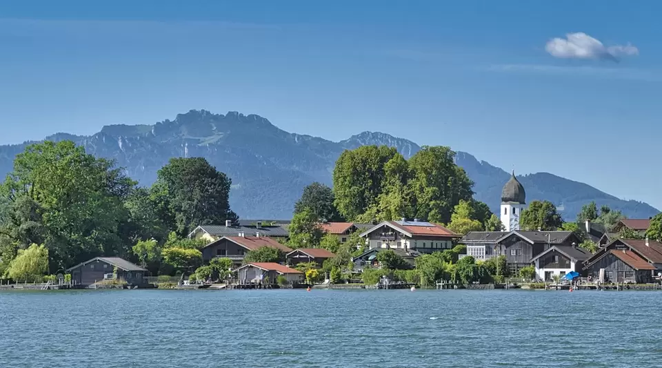 im Urlaub auf dem Bauernhof am Chiemsee die Fraueninsel besuchen