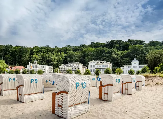 im Rügen Urlaub auf dem Bauernhof am Strand von Binz baden 