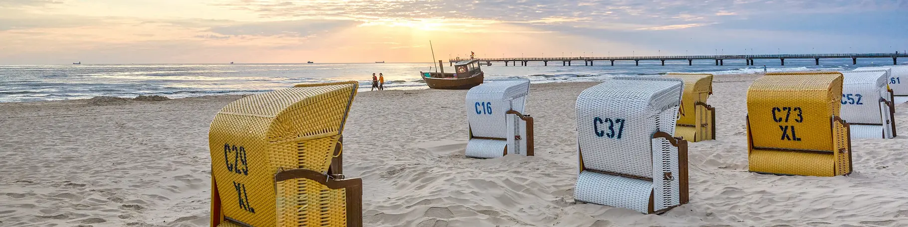 im Usedom Urlaub am Strand im Ostseeheilbad Koserow baden gehen