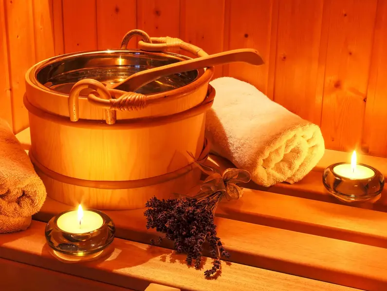 In der Sauna entspannen - © Gina Sanders, Fotolia.com im Wellness und Gesundheitsurlaub in Thüringen in der Sauna entspannen