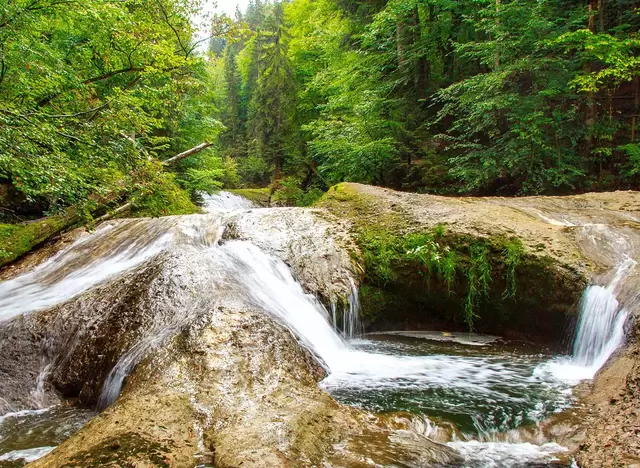 im Urlaub auf dem Bauernhof im Allgäu zur Eistobel - Schlucht wandern